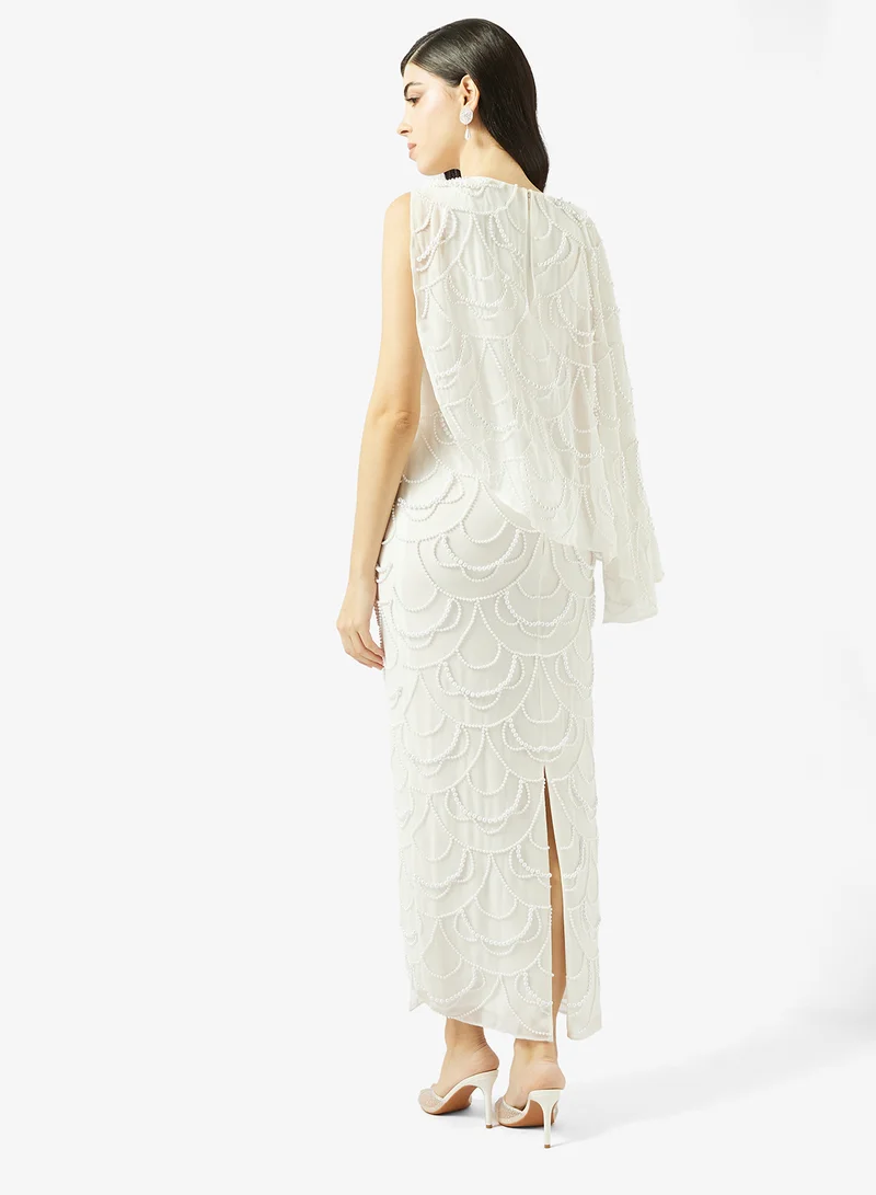 اميليا روز فستان ترتر بأكمام كاب مزينة